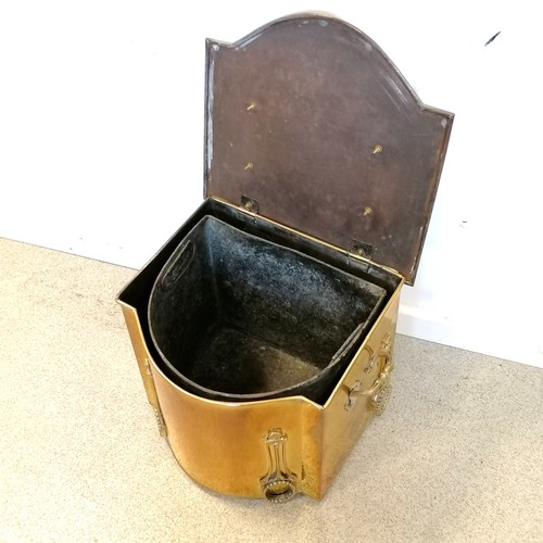 717 - Antique brass coal scuttle (with original liner) - 12