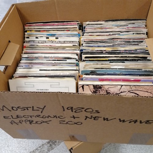 742 - Approx 200 x mostly 1980's singles - electronic / new wave