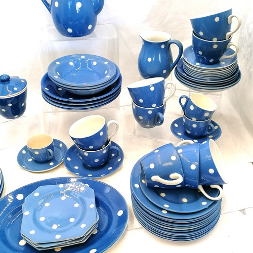 28 - Qty of T G Green blue & white spot (Blue Domino) dinner & teaware - all in good used condition