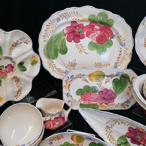 98 - Large quantity of Simpsons Potters Ltd Belle Fiore, floral dinner and teaware, some A/F