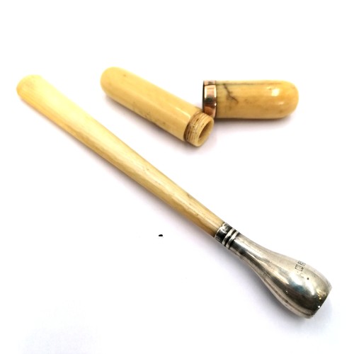 422 - Silver antique ivory cheroot (12cm) t/w unmarked gold mounted needlecase (a/f)