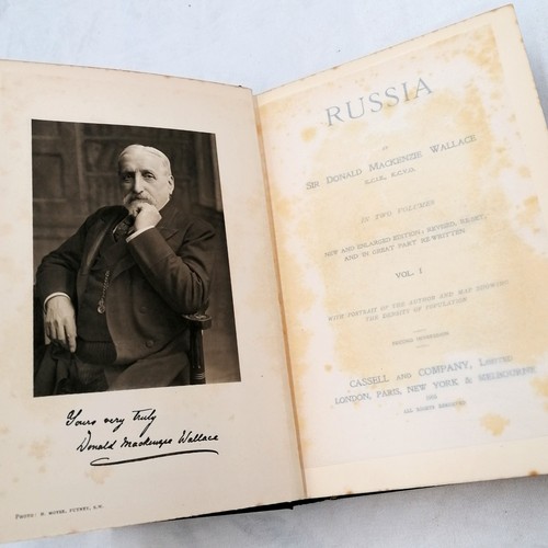 506 - 1905 set of 2 books 'Russia' by Sir Donald Mackenzie Wallace - have slight toning