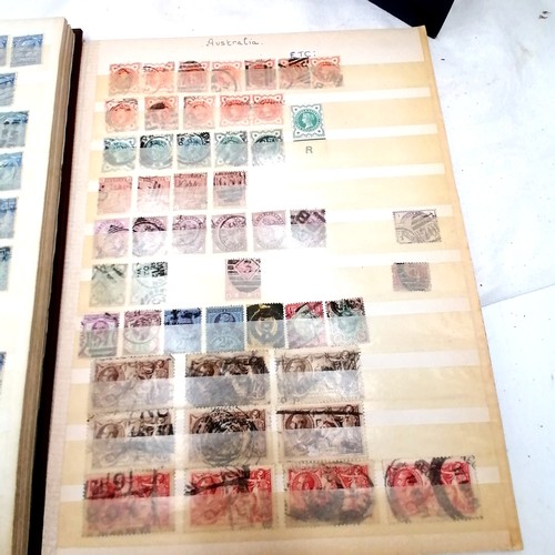 518 - 4 stamp collectors albums, mixture of mint and used condition from Victoria - Elizabeth II inc M/M K... 