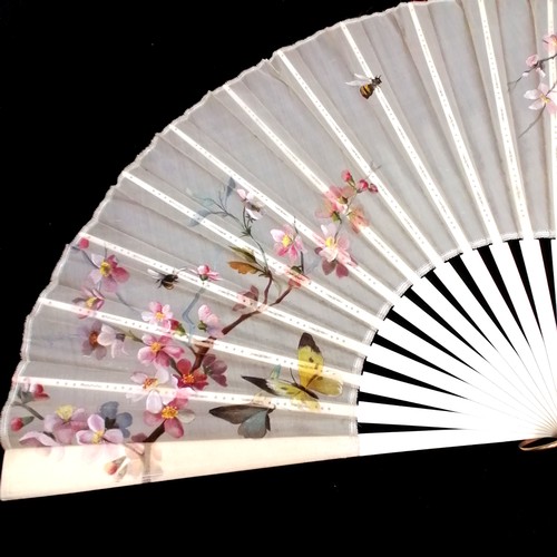 532 - 2 x antique ivory fans with handpainted silk - lady fan has broken endboard & the other depicting be... 