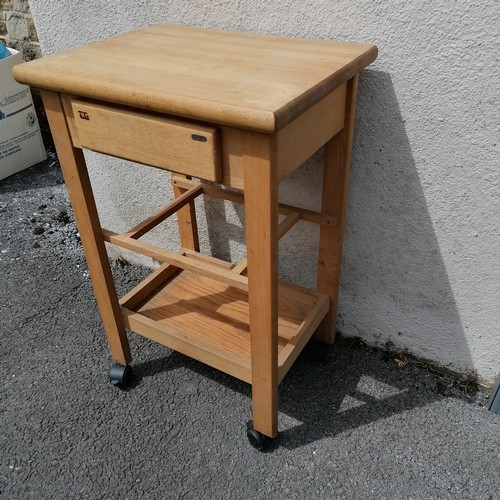 596 - Beech mobile kitchen island/butchers block. In good condition