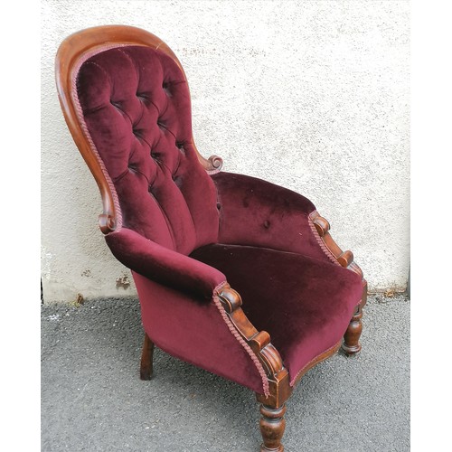 601 - Victorian mahogany spoon back armchair with burgundy upholstery. in good used condition