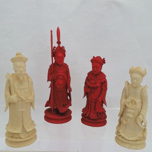 657 - Antique Cantonese carved and stained ivory complete chess set, with some losses, all the white pawns... 