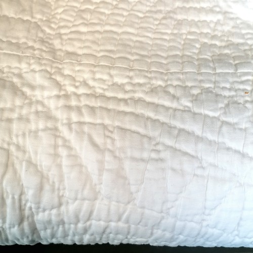 5 - Antique hand stitch white cotton bedspread, 182cm x 220cm, In good condition