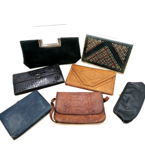 10 - Quantity of vintage leather clutch bags