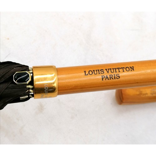 Sold at Auction: Louis Vuitton Umbrella