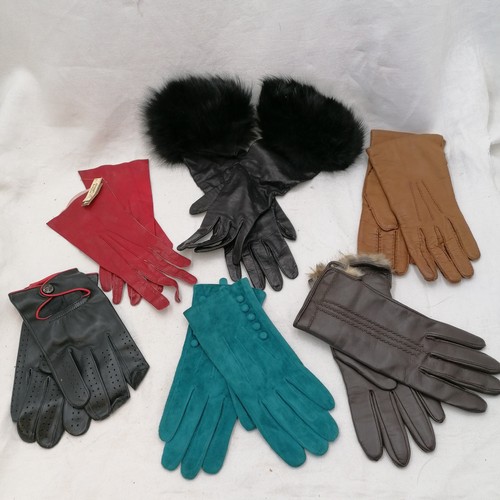 32 - 6 pairs of new leather gloves incl. Dents and Pittards