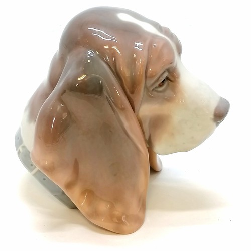 145 - Lladro dogs head - 15cm & in good condition