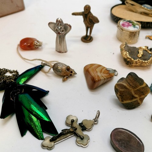 170 - Qty of jewellery inc coral, hardstone, stone pendant, oddments etc