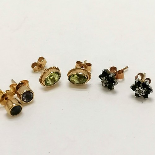 188 - Quantity of 9ct gold earrings including 3 pairs stone set total W 6.9g - SOLD ON BEHALF OF THE NEW B... 