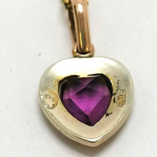 239 - 9ct gold heart amethyst / pearl pendant on a 9ct gold chain (50cm) - total weight 4.4g