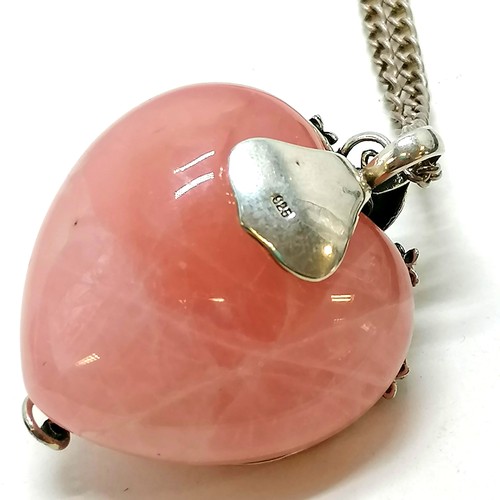 256 - Heavy rose quartz / pearl silver mounted pendant on a chain (54cm) ~ total weight 67g