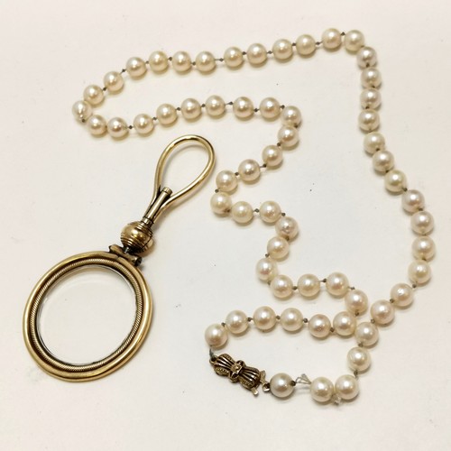 349 - Victorian pinchbeck ladies hand lens (8cm) t/w string of cultured pearls with 9ct gold clasp (48cm)