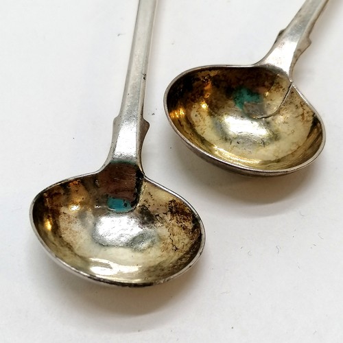 359 - 8 x antique silver condiment / mustard spoons (2 Georgian & 6 Victorian - 2 have split bowls) - weig... 