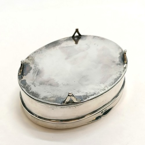 380 - Antique oval silver ring box - 9.5cm across with inscription to lid - 83g ~ has dents to body