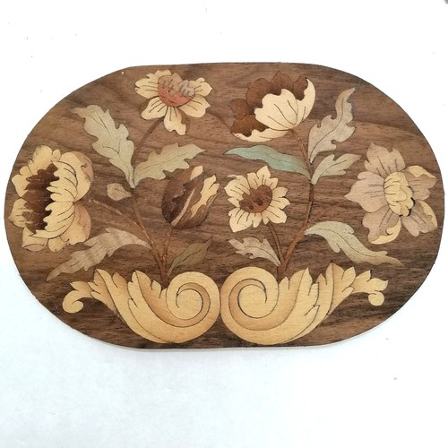 452 - 6 decorative inlaid veneered wood panels 13cm x 13cm