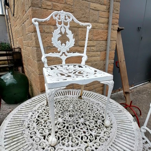 504 - Aluminium garden table and 4 chairs