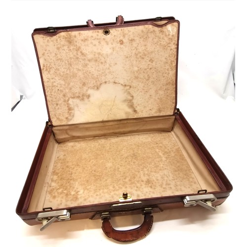 514 - Antique gentlemans hand stitched leather suitcase - 53cm x 36cm x 20cm ~ some leather loss to handle... 