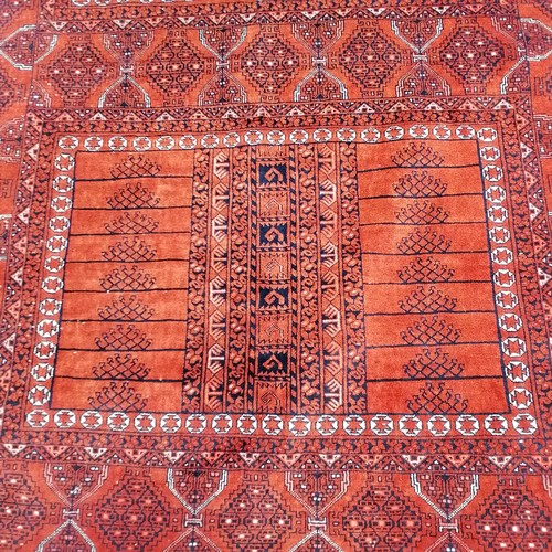 519 - Large red ground Persian rug 228cm x168cm. good used condition.