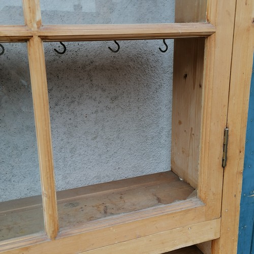 527 - Antique pine 2 part dresser with glazed top, 2 panes missing otherwise in good used condition.  - ap... 