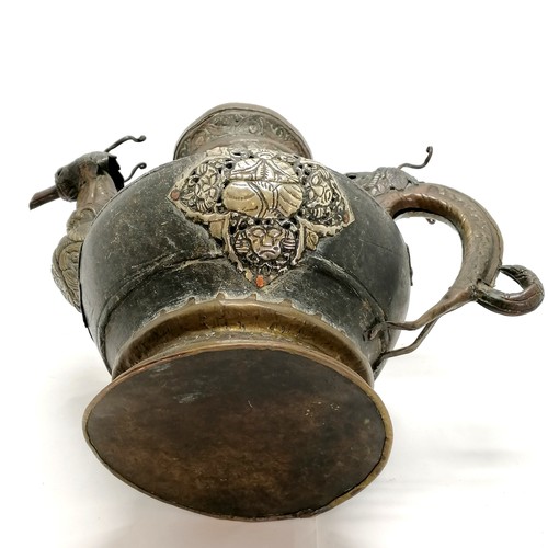 101 - Tibetan 19th century tri-metal water vessel - 41cm high