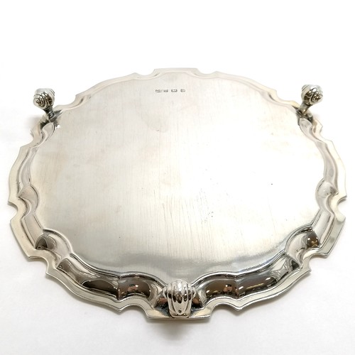 189 - 1930 silver salver with Chippendale border on 3 scroll feet by S Blanckensee & Son Ltd - 386g & 20.7... 