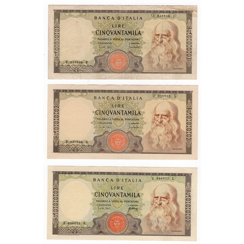 13 - Italy 3 x 50000 lire Leonardo da Vinci banknotes ~ Z..E (1967) has a couple of small thins + a cut t... 