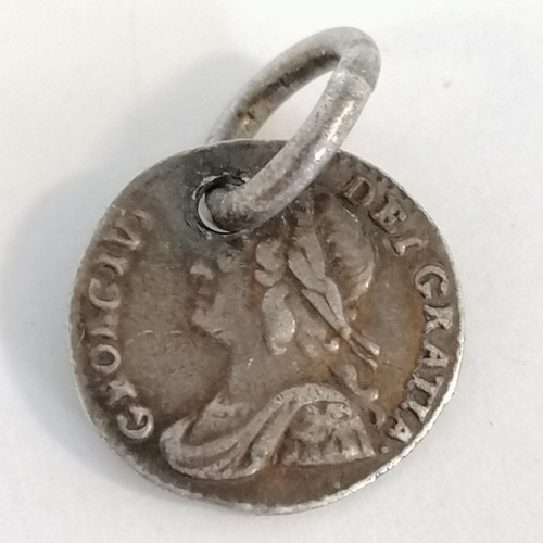 113 - 1752/0 George II silver maundy 1 penny coin - with drilled hole & ring