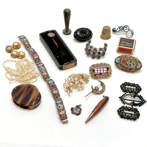 269 - Qty of oddments inc jewellery (micro mosaic bracelet, repaired jet brooch) etc - some slight a/f
