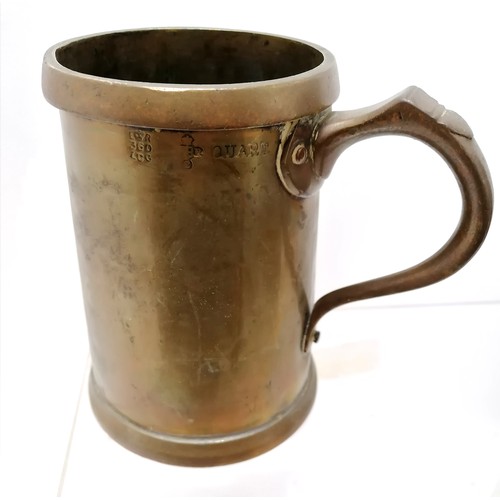 25 - Collection (22) of antique bronze measures inc pint, quart, ½ gill etc + pewter tankard & quart meas... 