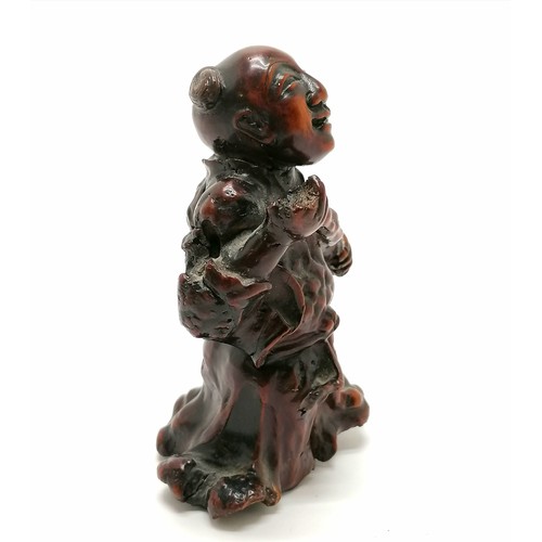 13 - Antique 19th century or earlier Chinese root carving of a man - 10cm high and has good patina & has ... 