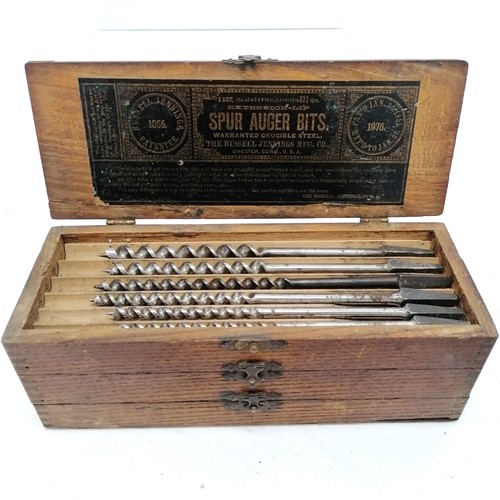 97 - Antique wooden and brass mounted brace 34cm long and boxed complete set of C1876 Spur auger Bits