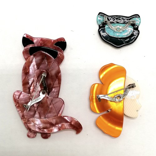 106 - 3 x Lea Stein brooches - sitting fox, fox head & ladies head - SOLD ON BEHALF OF THE NEW BREAST CANC... 