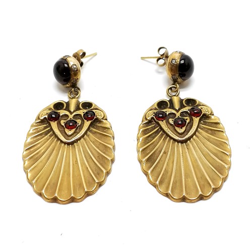 116 - Pair of 14ct marked gold Egyptian revival earrings set with cabochon garnet & diamond - 5cm drop & 2... 