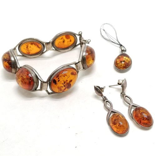 229 - Silver 925 marked amber bracelet t/w matched pair of earrings & pendant ~ total weight 40g - SOLD ON... 