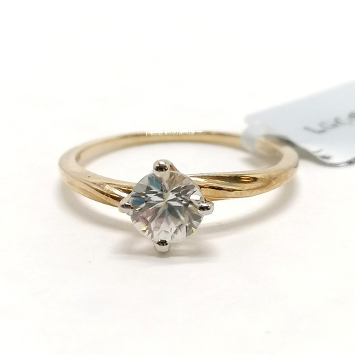 251 - 9ct hallmarked gold white stone solitaire ring - size P½ & 2g total weight ~ in unworn condition