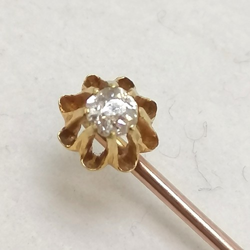 348 - Antique unmarked gold tie pin set with a diamond (approx 3mm diameter) - 6cm long & 1.4g total weigh... 