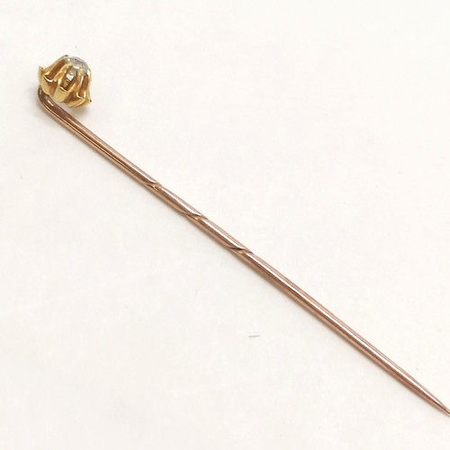 348 - Antique unmarked gold tie pin set with a diamond (approx 3mm diameter) - 6cm long & 1.4g total weigh... 