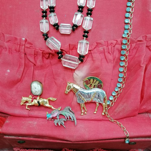 356 - Qty of costume jewellery in a red leather case inc horse brooches, loose hand carved cameo etc