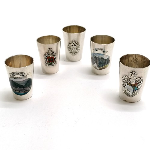 375 - 5 x German 800 silver drink spirit tots - 4 with enamel detail (2 a/f) - 4.2cm high & total weight 1... 