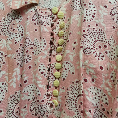 54 - 4 1940s dresses. Floral crepe dress with some damage, chest 79cm. Floral wrap over dress, crepe and ... 