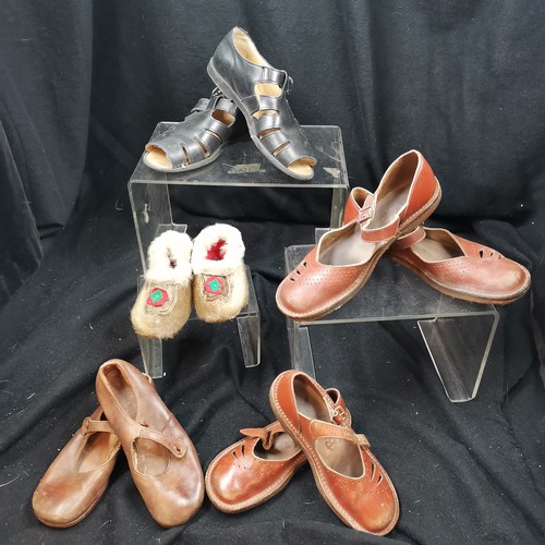117 - Box of vintage childrens shoes in used condition, including seals skin slippers.