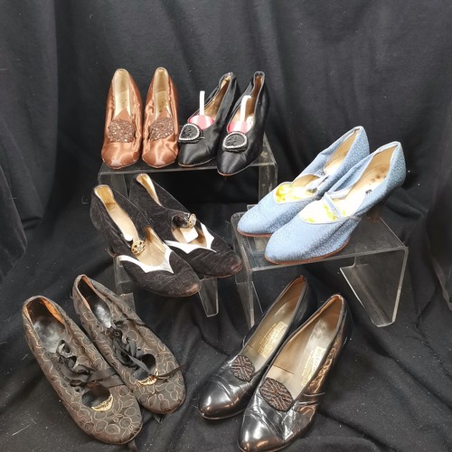 118 - Box of 6 assorted evening vintage shoes all in used condition.