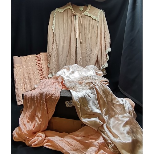 Lot 200       