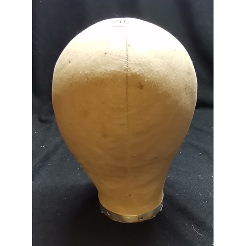 Lot 207       