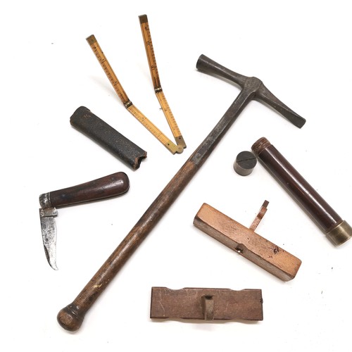 62 - Qty of mostly antique tools inc chisels, bow saw, fold-out rule, glass cutters, dentists drill (+ at... 